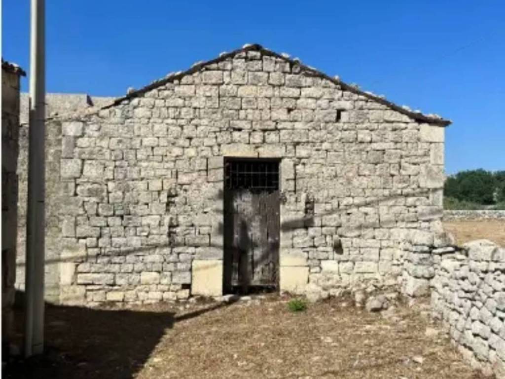 casa indipendente in vendita a Modica in zona Frigintini