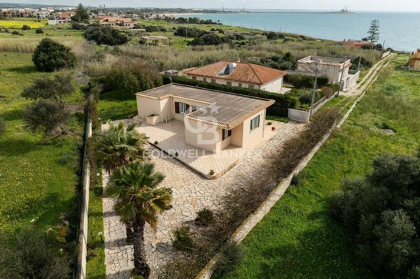 casa indipendente in vendita a Modica in zona Marina di Modica