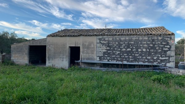 casa indipendente in vendita a Modica in zona Frigintini