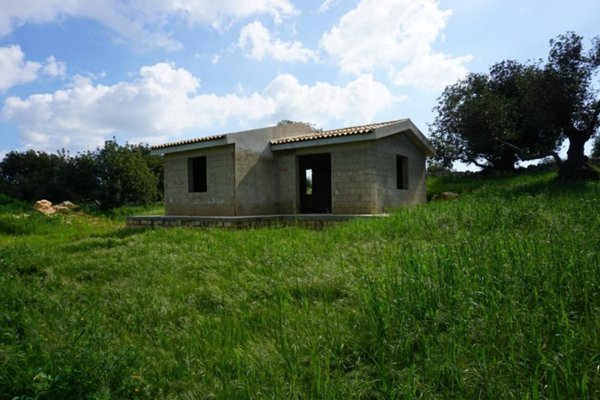 locale di sgombero in vendita a Modica