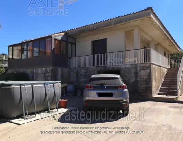casa indipendente in vendita a Modica