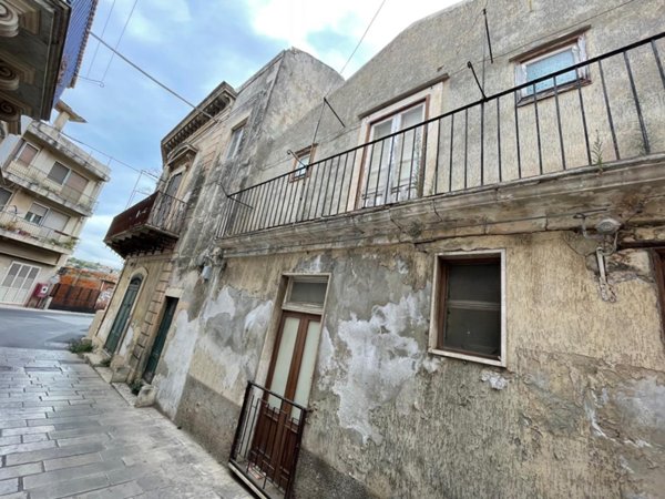 appartamento in vendita a Modica in zona Modica Alta