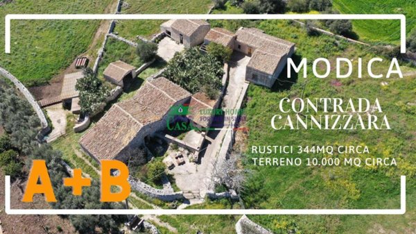 casa indipendente in vendita a Modica