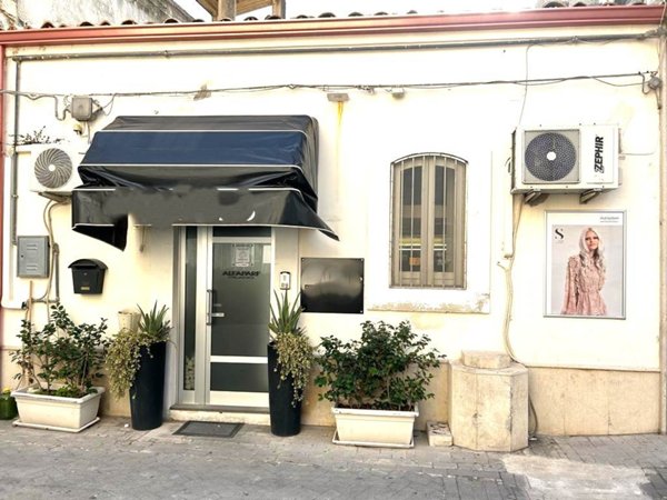 negozio in vendita a Modica