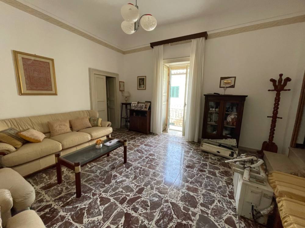casa indipendente in vendita a Modica in zona Modica Alta