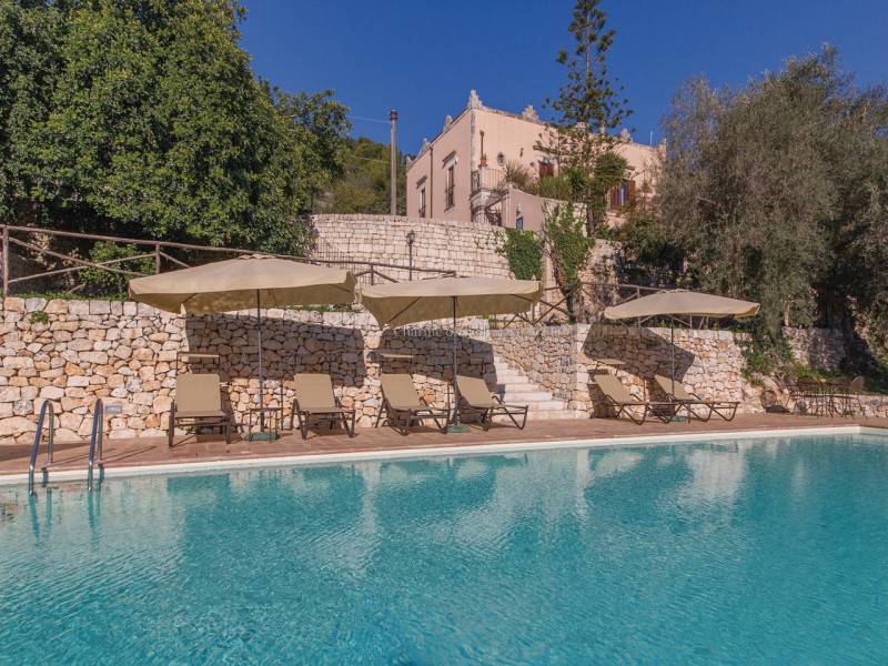 casa indipendente in vendita a Modica in zona Modica Alta