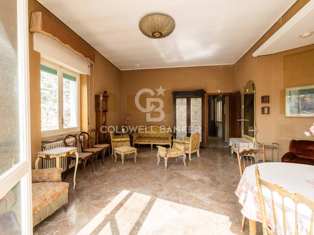 intera palazzina in vendita a Modica in zona Modica Bassa