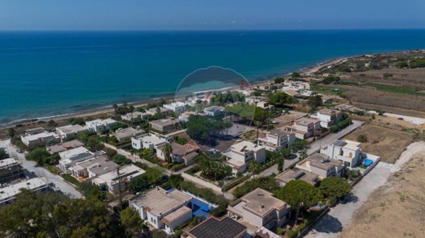 casa indipendente in vendita a Modica in zona Marina di Modica