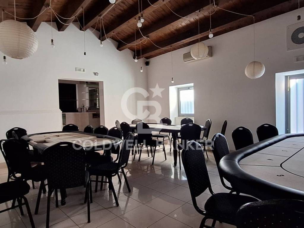 negozio in vendita a Modica in zona Modica Alta