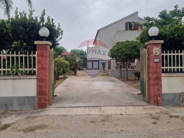 casa indipendente in vendita a Modica in zona Marina di Modica