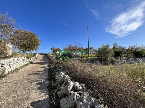 casa indipendente in vendita a Modica
