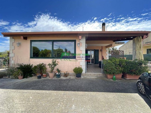 casa indipendente in vendita a Modica in zona Sacro Cuore