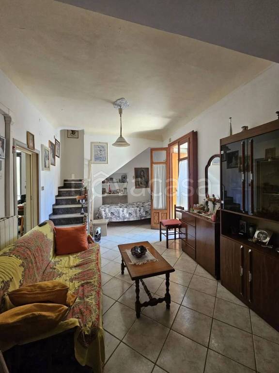 casa indipendente in vendita a Modica in zona Modica Alta