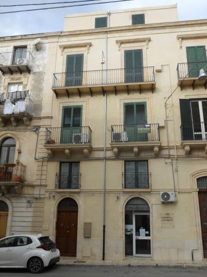 appartamento in vendita a Modica in zona Modica Alta
