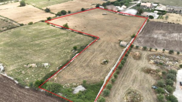 terreno edificabile in vendita a Modica