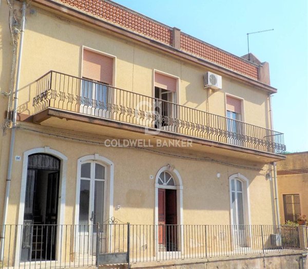 casa indipendente in vendita a Modica