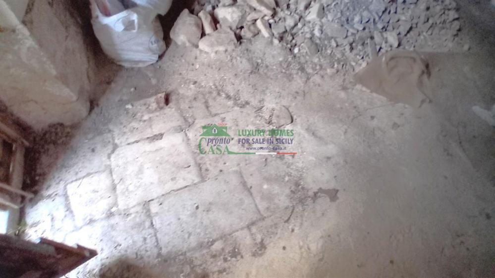 casa indipendente in vendita a Modica in zona Modica Bassa