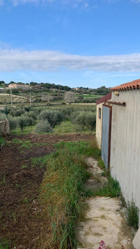 casa indipendente in vendita a Modica in zona Frigintini