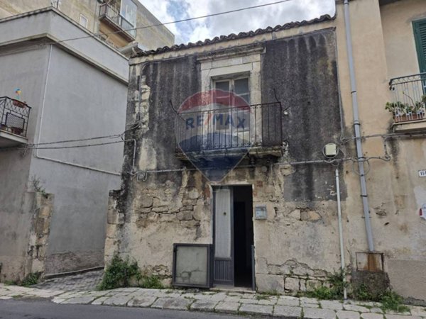 casa indipendente in vendita a Modica in zona Modica Alta