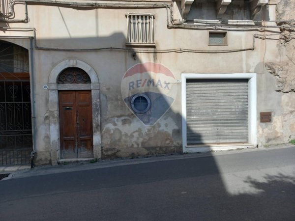 casa indipendente in vendita a Modica