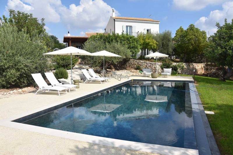 casa indipendente in vendita a Modica