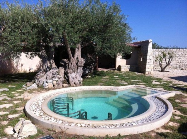 casa indipendente in vendita a Modica