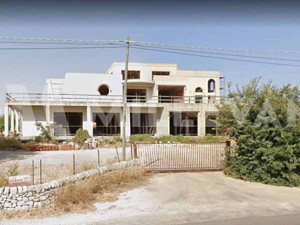 negozio in vendita a Modica in zona Sacro Cuore