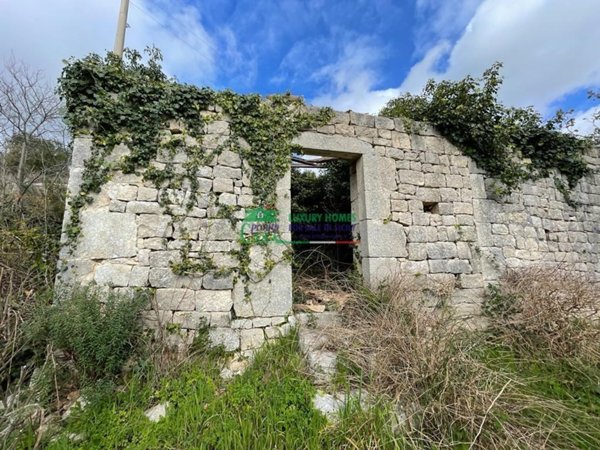 casa indipendente in vendita a Modica