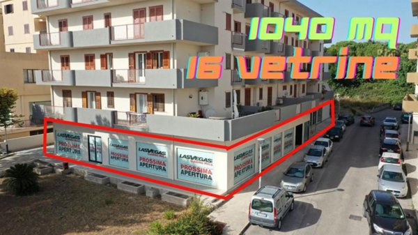 locale commerciale in vendita a Modica in zona Sacro Cuore