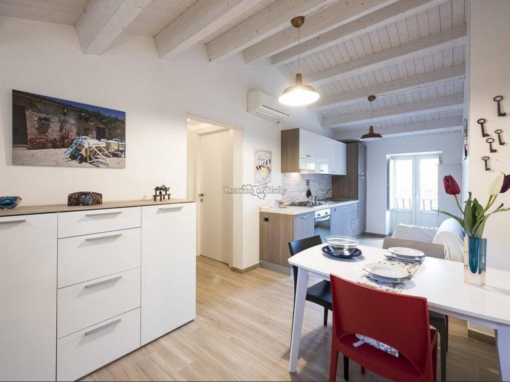 casa indipendente in vendita a Modica in zona Modica Bassa