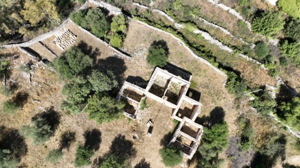 casa indipendente in vendita a Modica