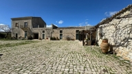 villa in vendita a Modica in zona Frigintini
