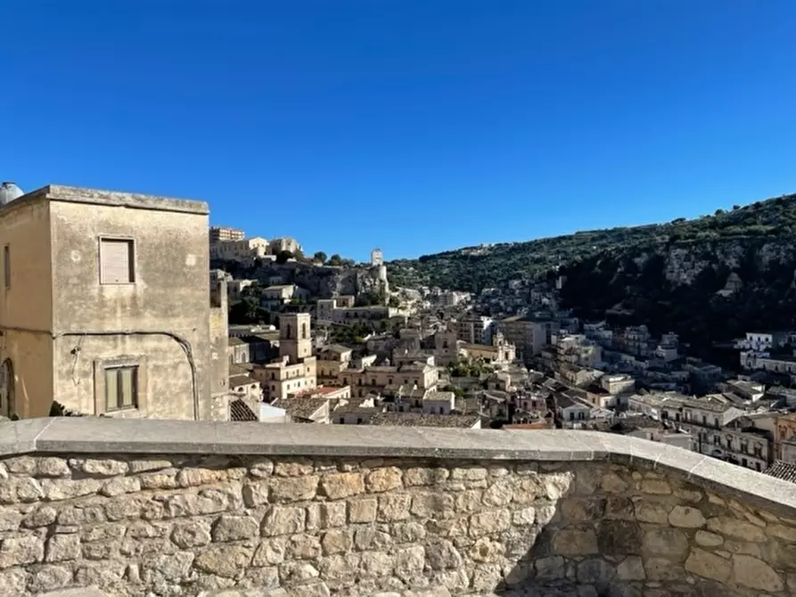casa indipendente in vendita a Modica