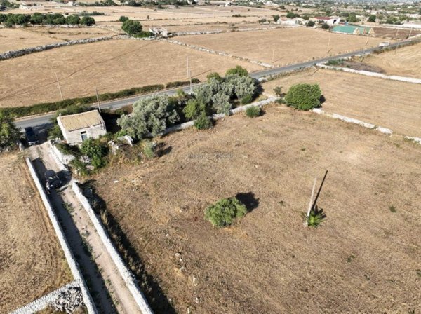 casa indipendente in vendita a Modica