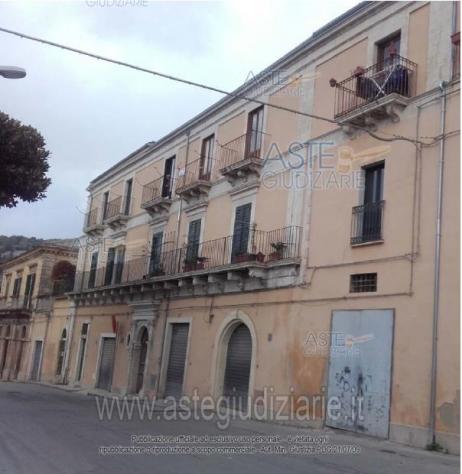 casa indipendente in vendita a Modica