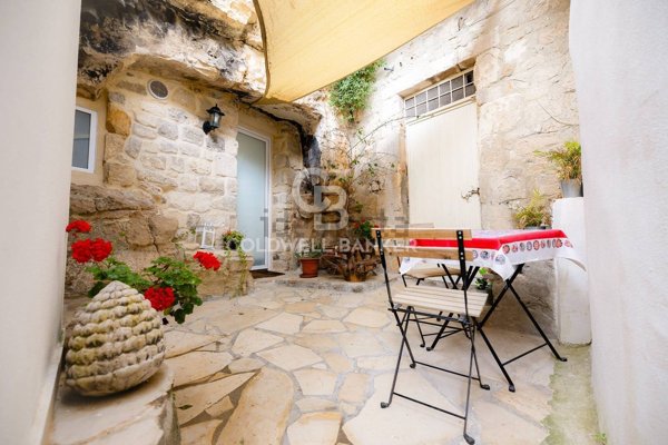 casa indipendente in vendita a Modica