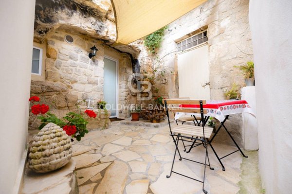 casa indipendente in vendita a Modica