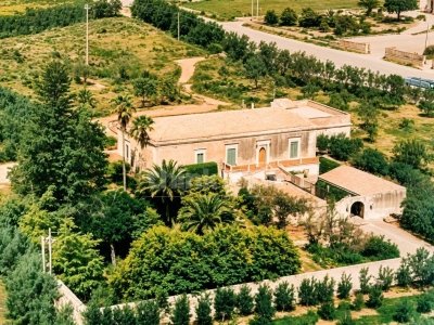 casa indipendente in vendita a Modica