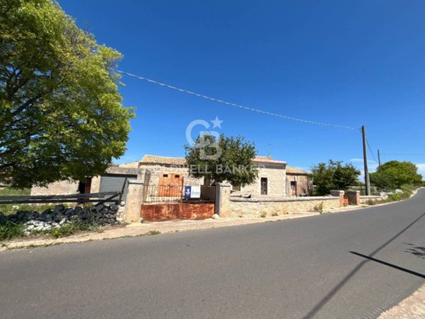 casa indipendente in vendita a Modica in zona Sacro Cuore