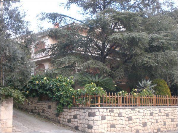 casa indipendente in vendita a Modica