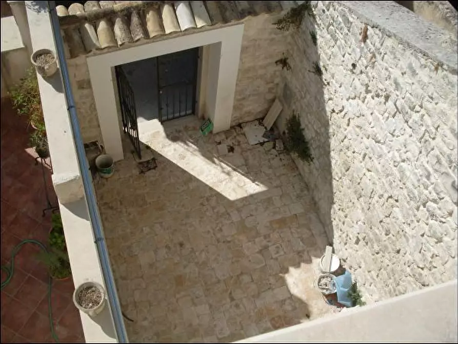 casa indipendente in vendita a Modica in zona Modica Alta
