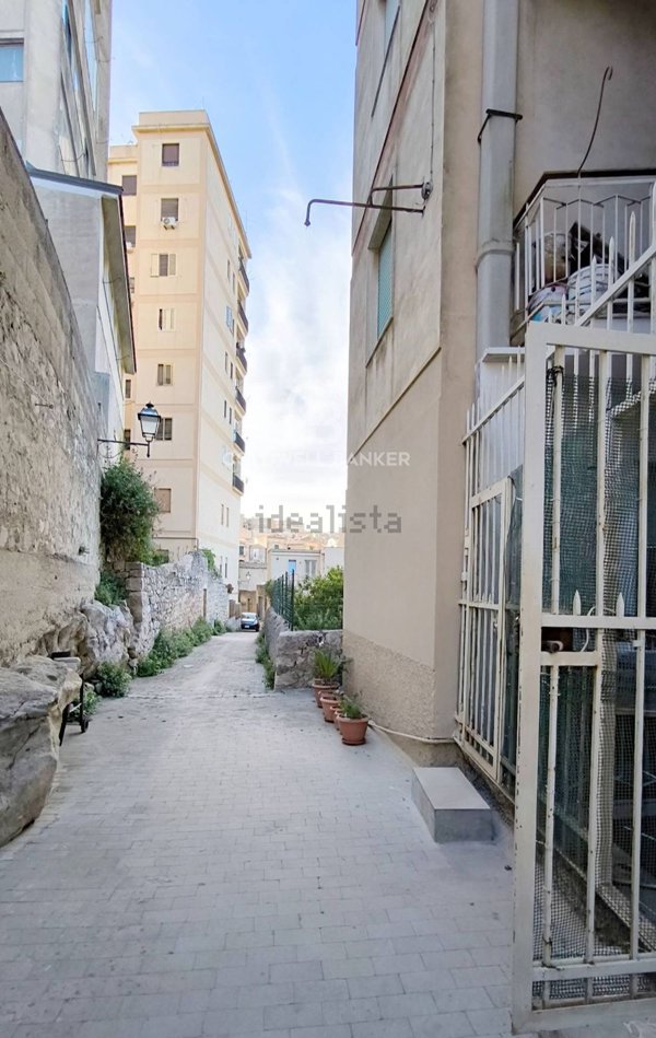 appartamento in vendita a Modica in zona Modica Alta