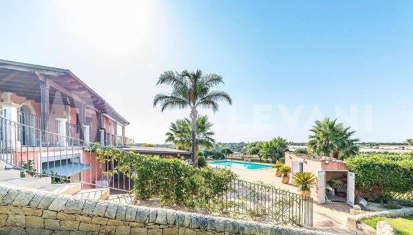 casa indipendente in vendita a Modica in zona Marina di Modica