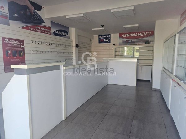 locale commerciale in vendita a Modica in zona Sacro Cuore