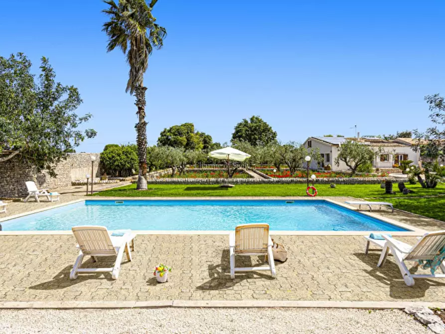 casa indipendente in vendita a Modica