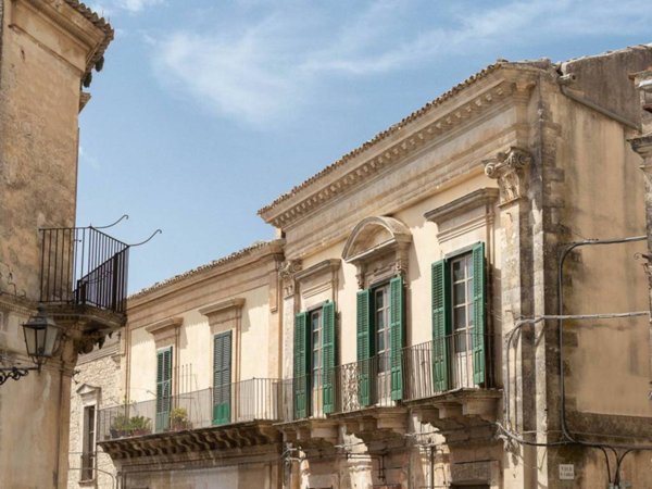 casa indipendente in vendita a Modica in zona Modica Alta