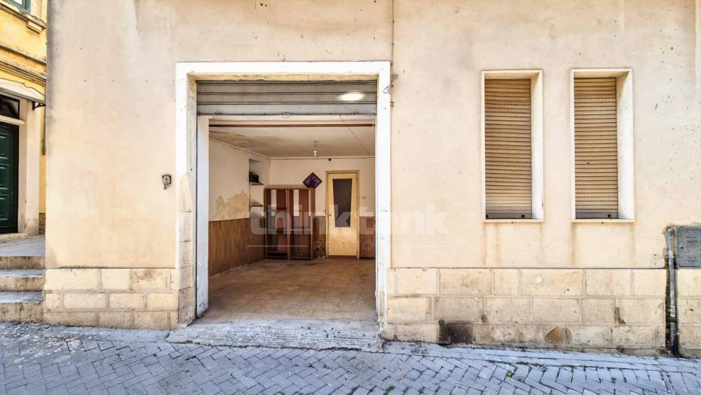 casa indipendente in vendita a Modica in zona Modica Alta