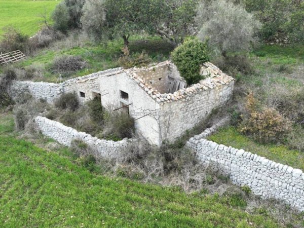 casa indipendente in vendita a Modica in zona Modica Alta