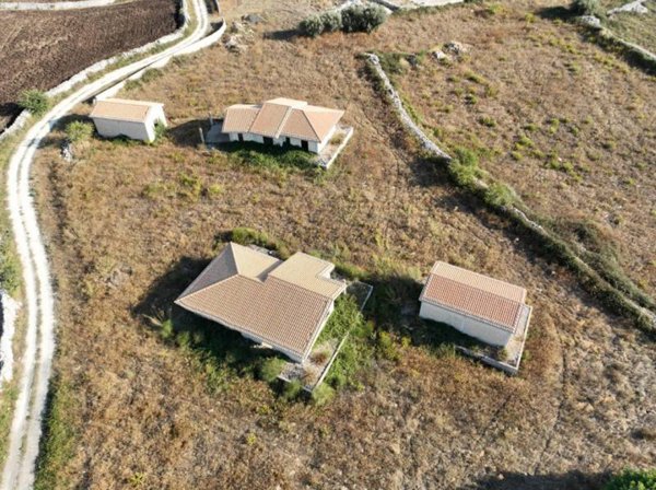 casa indipendente in vendita a Modica in zona Modica Alta