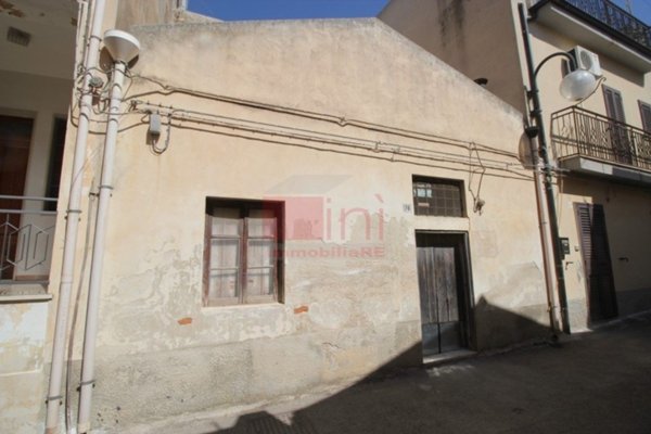 casa indipendente in vendita a Modica in zona Modica Alta